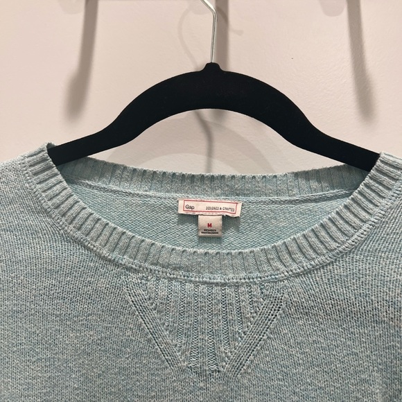 Sky blue GAP sweater with crewneck line - Picture 2 of 6